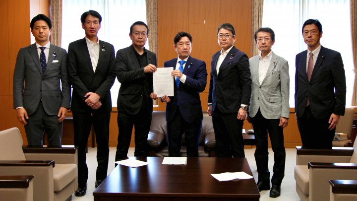 稲富修二 川内博史 岡田悟 柴愼一 スルガ銀行