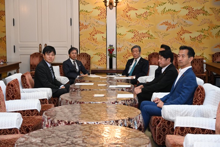 【3党協議】 「給付付き税額控除」の制度設計の具体化に向けた協議開始を確認