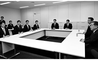 2025.2.14 2025年度当初予算修正に向けて与党との実務者協議に臨む