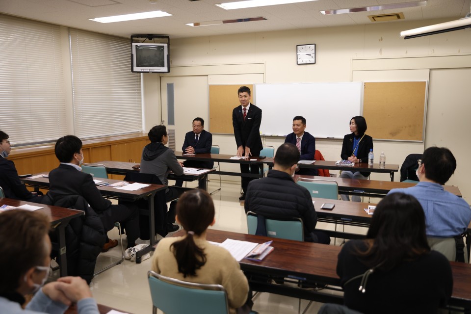 泉健太　山田勝彦　末次精一　白川鮎美