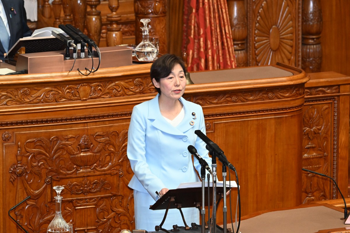 参院本会議】修学支援法案「日本は世界と比べて学費支援や国による教育
