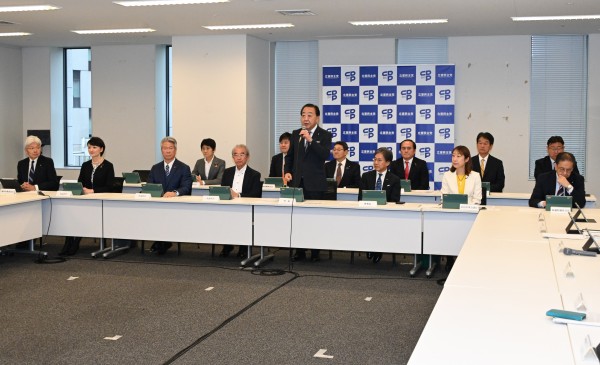 【常任幹事会】第140回 「安全保障や財政の面で高市総理が勇み足のような発言。厳しくチェックしていきたい」野田代表