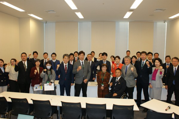 「高次脳機能障害者支援法案」が可決・成立、関係団体からヒアリング行う