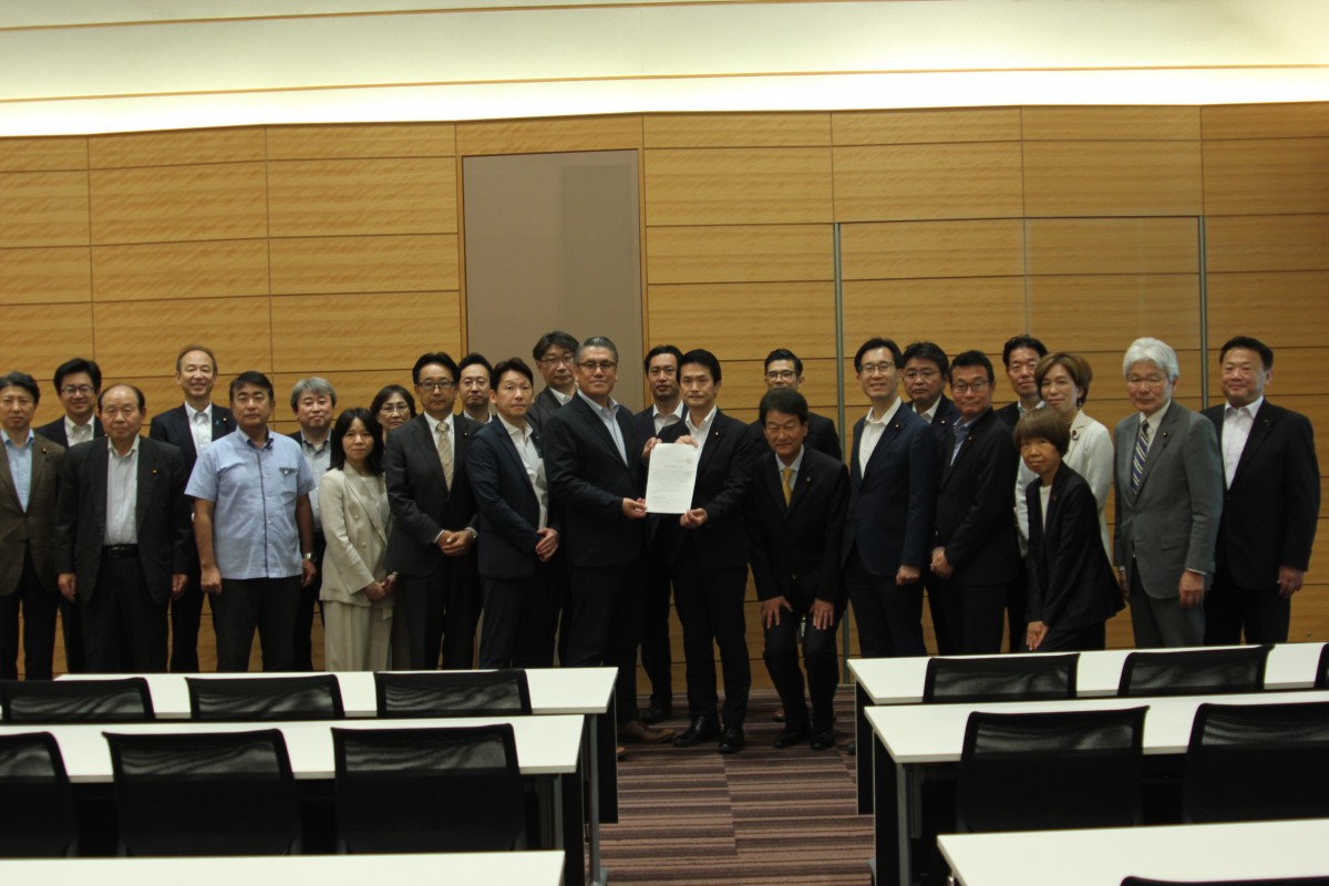 自治労より、2026年度政府予算編成に関する要請を受け、意見交換