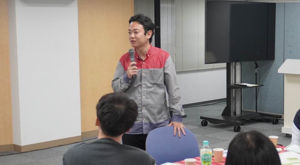 コメントする三角創太衆院議員 最後の挨拶.JPG