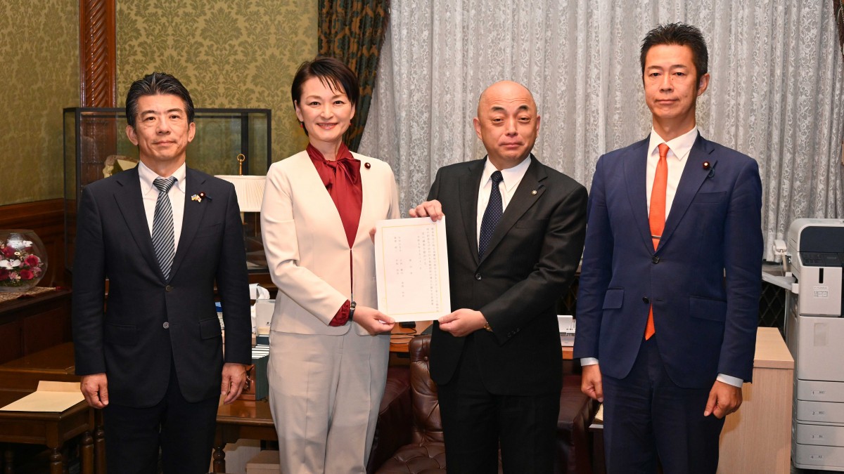 2025jx9N9GpupwIvYTkvP49S_tn120