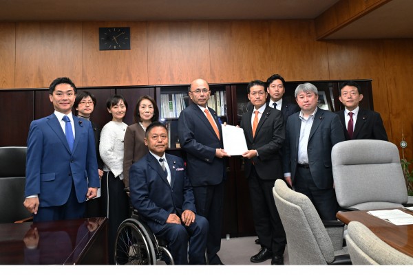 【政調活動】農林水産省、環境省にクマ被害対策を求める要請