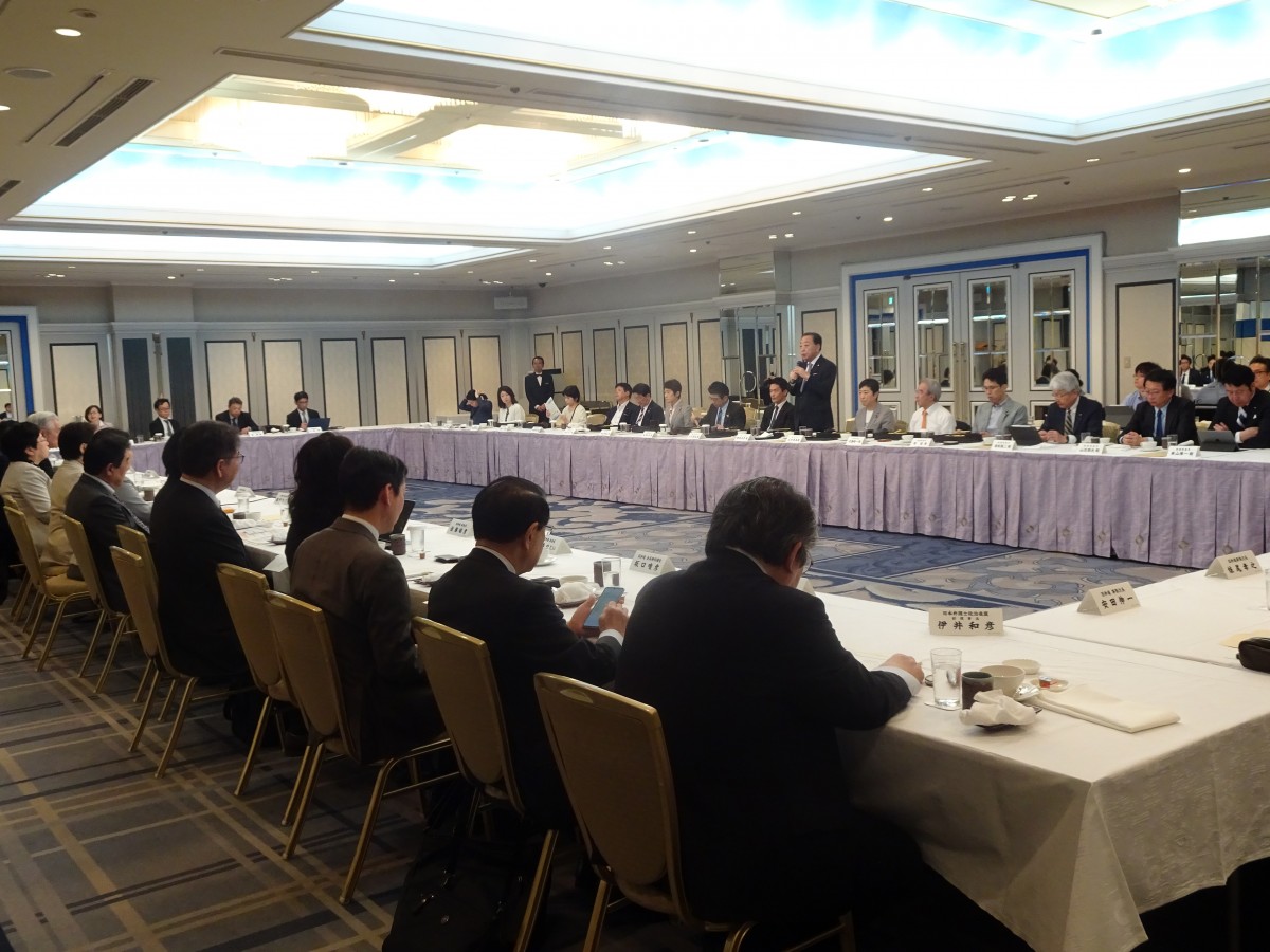 日弁連・弁政連との懇談会に野田代表らが出席 - 立憲民主党