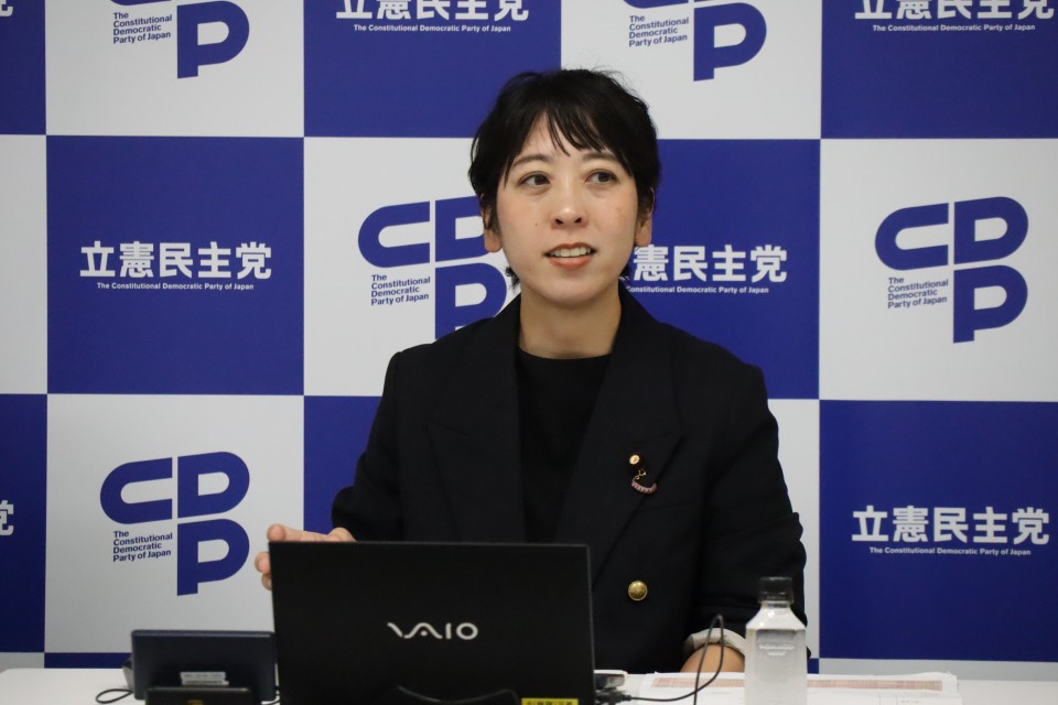 インターンシップ実施の趣旨を説明する山内佳菜子青年局長