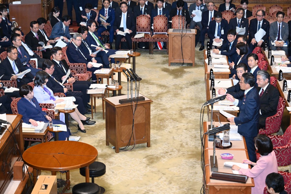 20261016参院予算委員会で質問する熊谷裕人議員