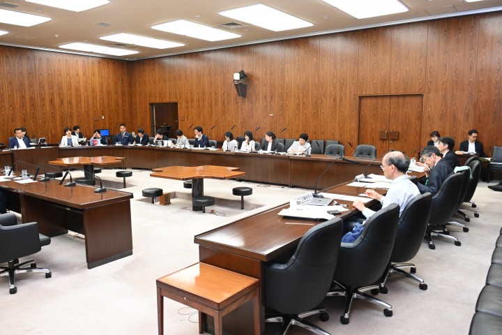 20260714参院農水委員会で質問する石垣議員