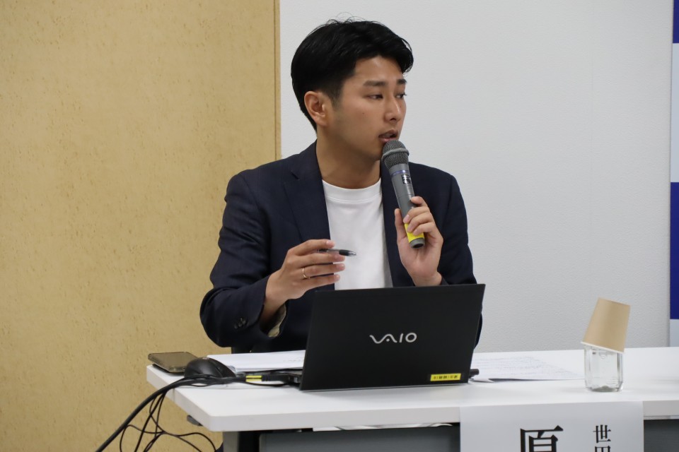 青年局全国大会で司会をつとめた原田竜馬世田谷区議