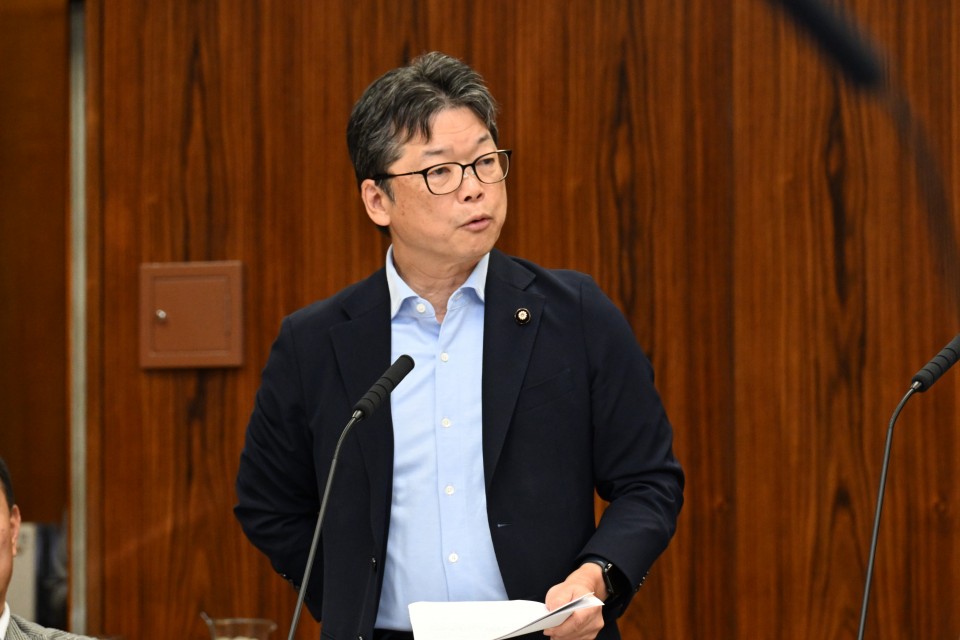 20260602参院文科委員会で質疑に立つ石橋通宏議員i.JPG