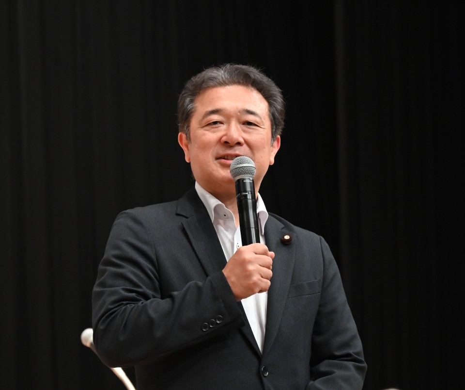 森本真治参院議員 20260714NTT労働組合「第29回定期全国大会」であいさつする森本真治参院議員