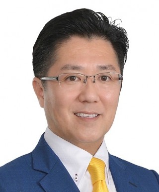 岡本やすひろ