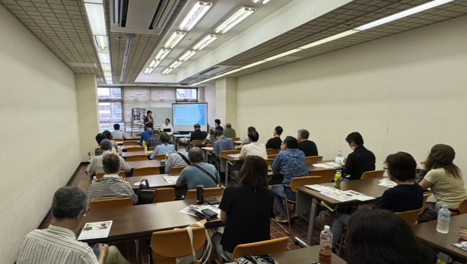 20260823【青年局】自治体議員支援プロジェクト　山内佳菜子青年局長が平野春望・大田区議の区政報告会に参加