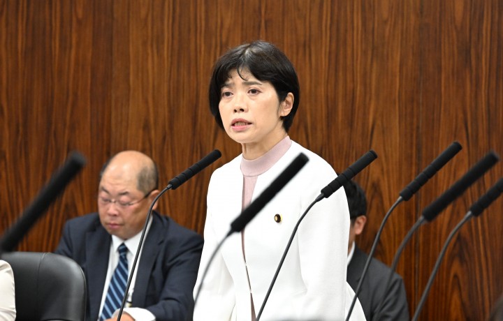 20260709参院法務委員会、再審法案の審議に立つ打越さく良議員