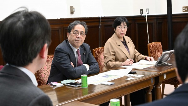 豪雪対策本部が政府ヒアリングを実施　「地域の実情に寄り添った対応を」