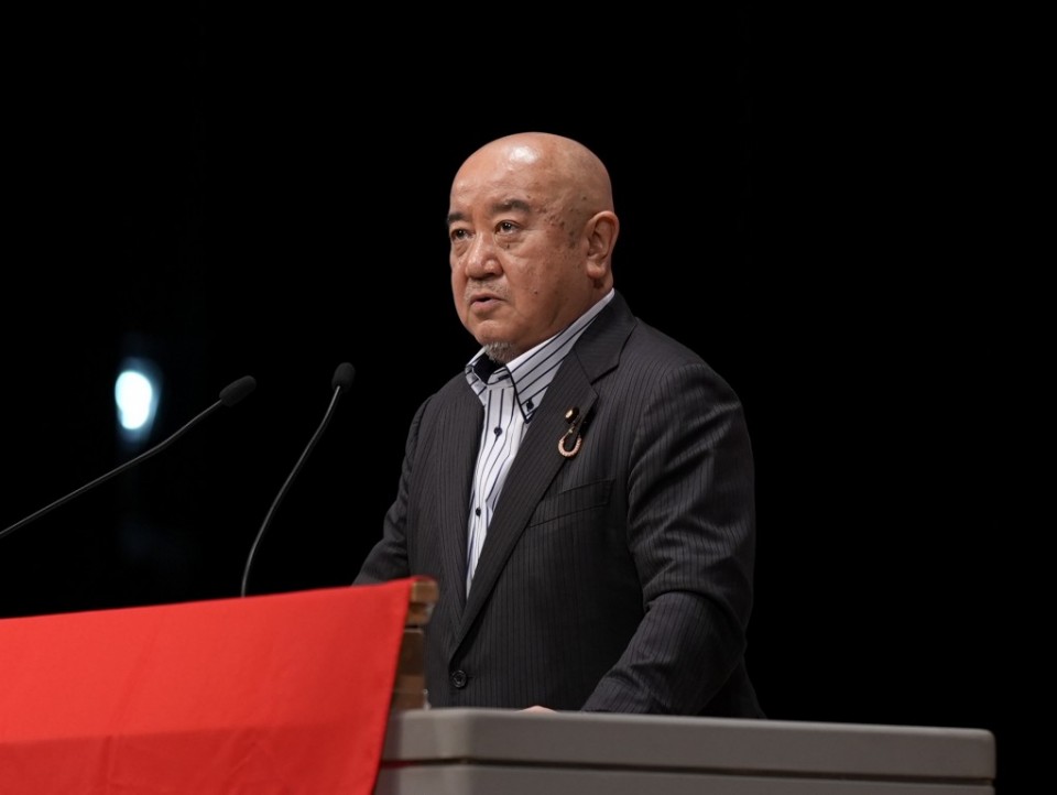 大会二日目に、次期参議院選挙への意気込みを述べる鬼木誠参院議員