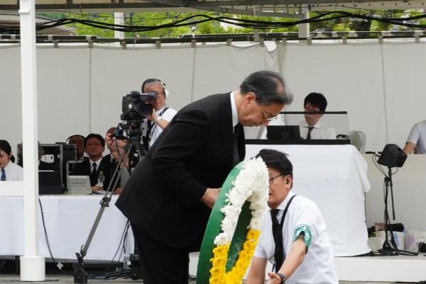 【長崎】水岡代表、長崎原爆犠牲者慰霊平和祈念式典に出席