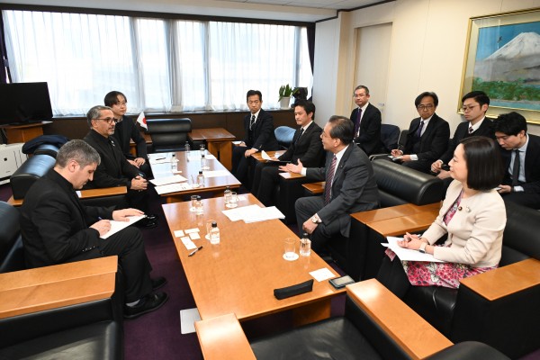 【国際局】水岡代表、駐日イラン大使の表敬を受ける