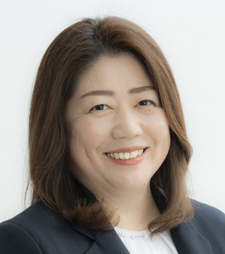 中村りえ