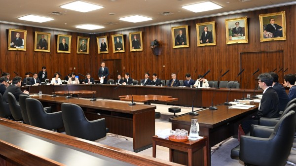 【参院文教委】斎藤嘉隆議員「給食無償化の補助基準額見直しを」教職員処遇・カスハラ対策も追及