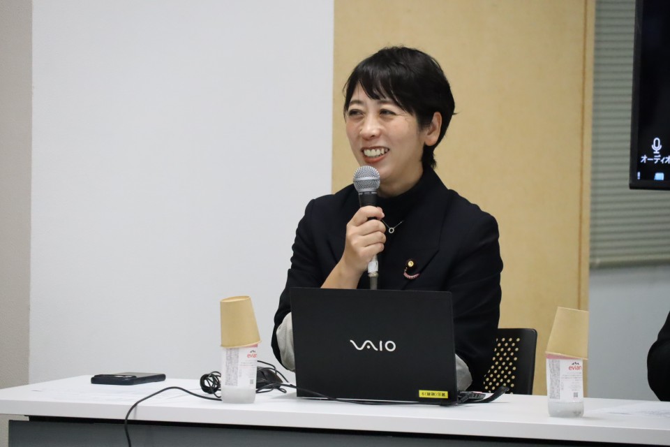 山内佳菜子青年局長