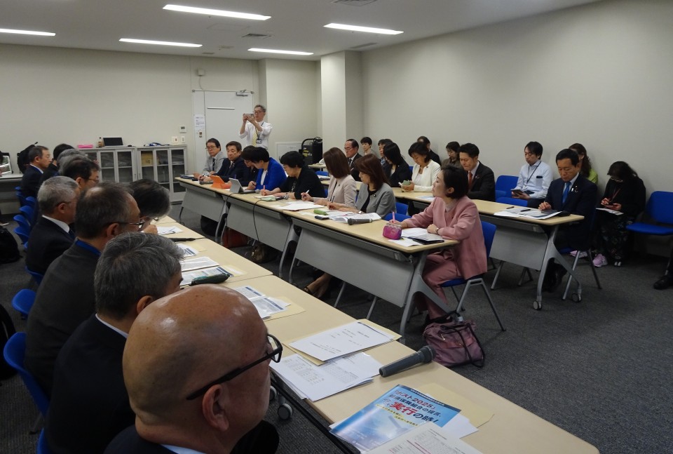 立憲民主党への要請の様子