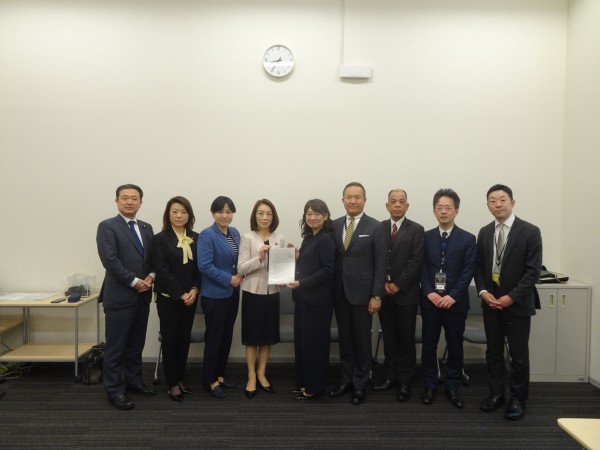 サービス連合より要請を受け、意見交換