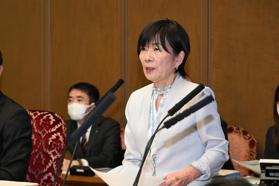 20260616参議院財政金融委員会で質疑に立つ森ゆうこ議員