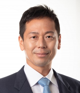 田倉俊輔