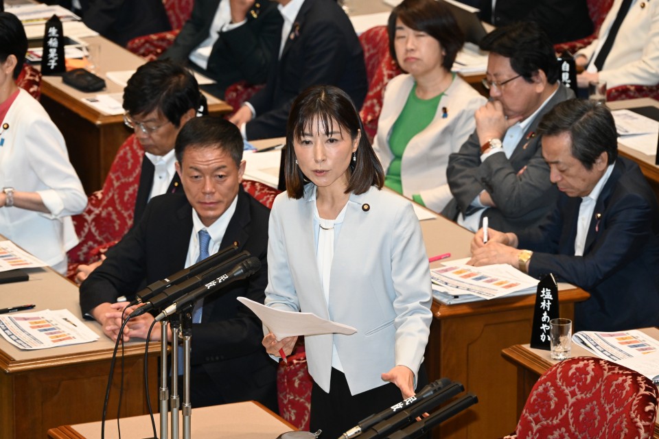 20260605参院予算委員会　塩村あやか議員