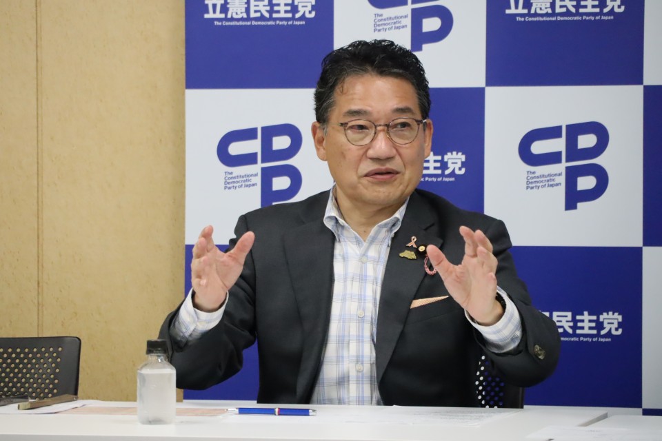 講義する熊谷裕人副幹事長