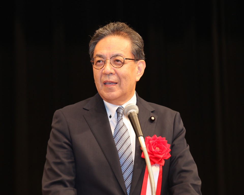 水岡俊一代表 20260714NTT労働組合「第29回定期全国大会」であいさつする水岡俊一代表