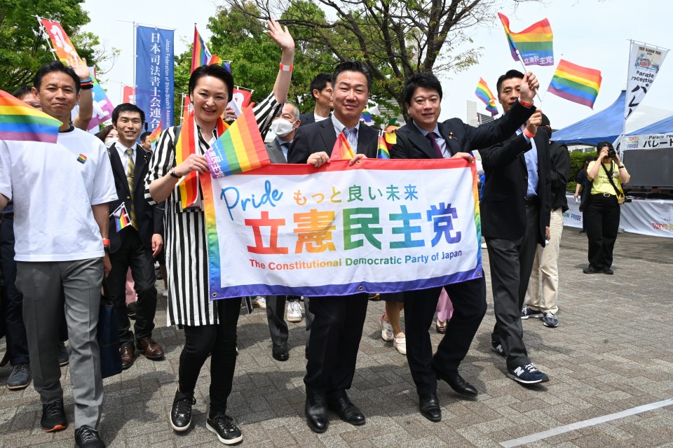 吉田はるみ　石川大我　福山哲郎