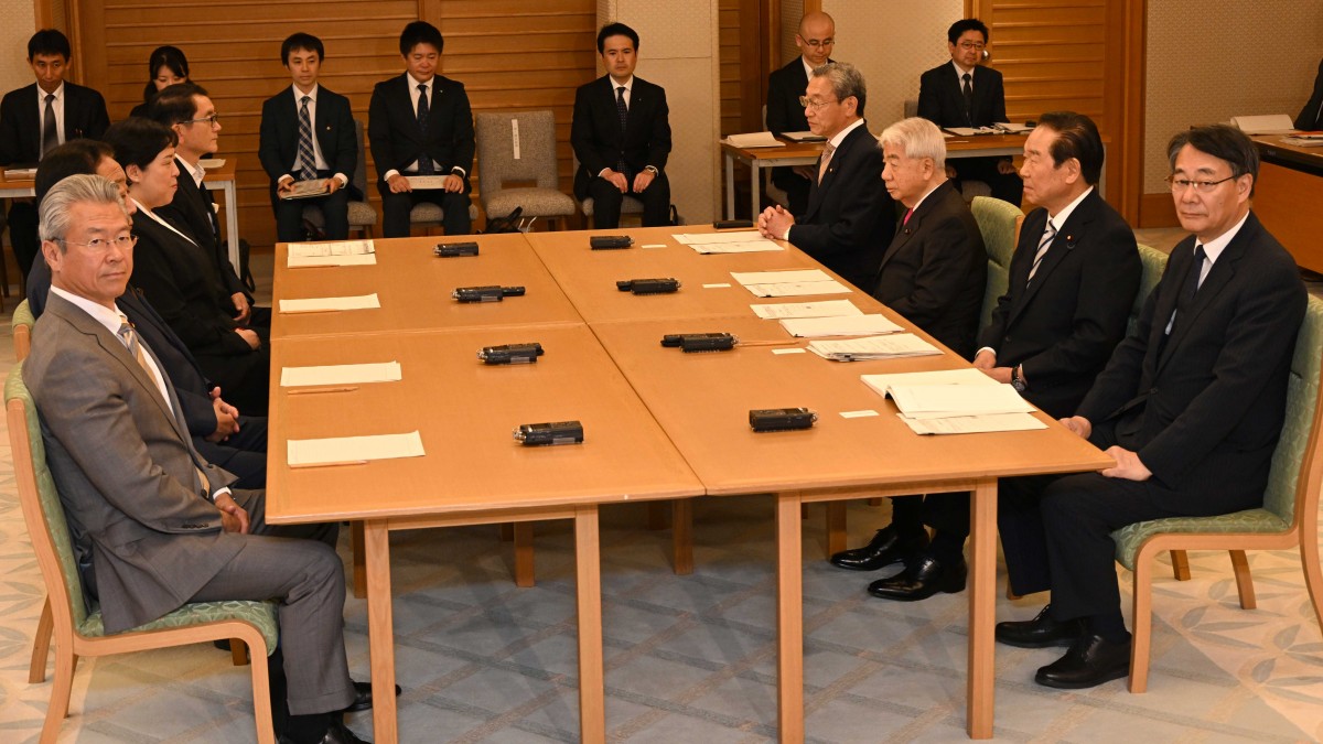 HKxQ9w41Nt1PzUiFIGfh9TEM_tn120