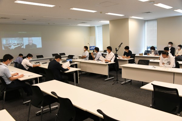 【新型コロナウイルス対策本部】ワクチン4回目接種、保育従事者等への対象拡大を要請