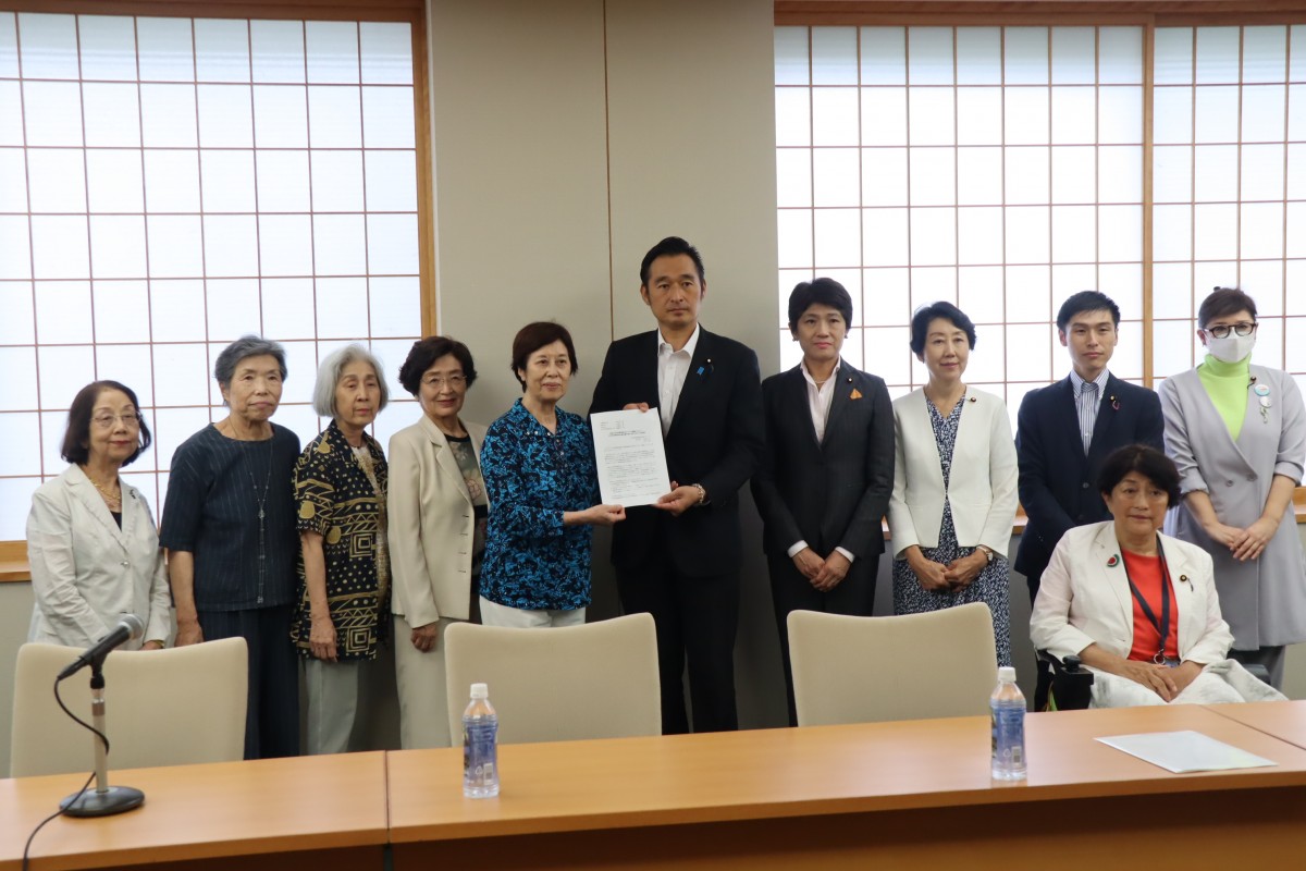 MfJIj2cjYrVlMoEcmvyO8alw_tn120