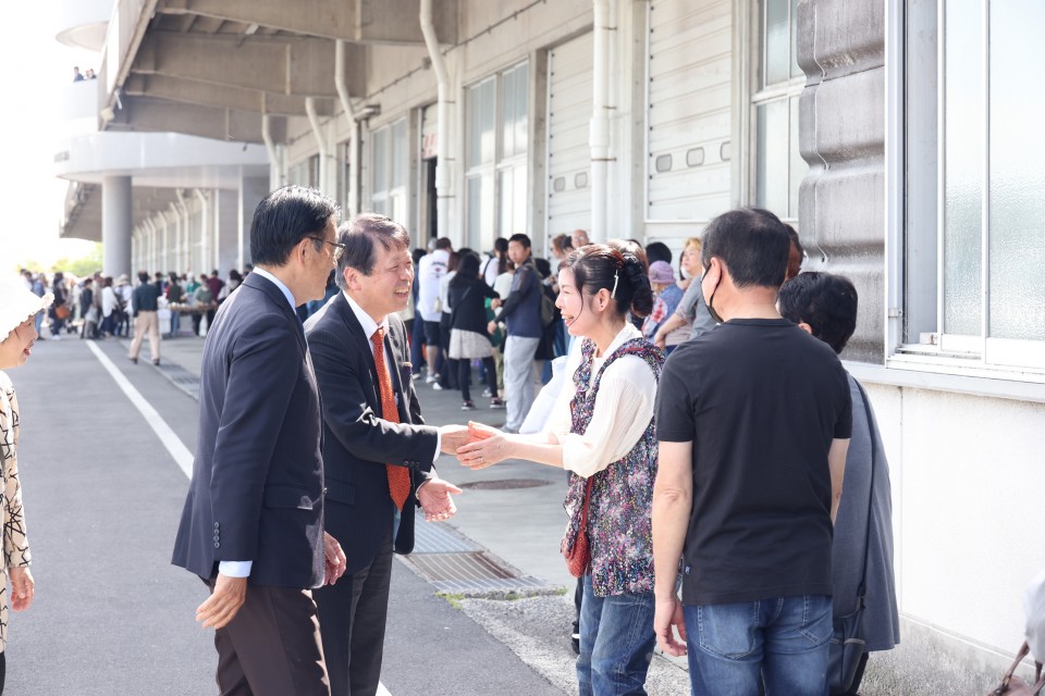 平岡秀夫　岡田克也