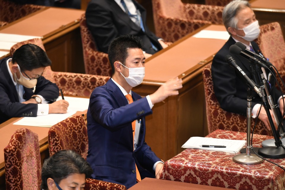 0125　衆院議運　井坂信彦20220125_174054.JPG