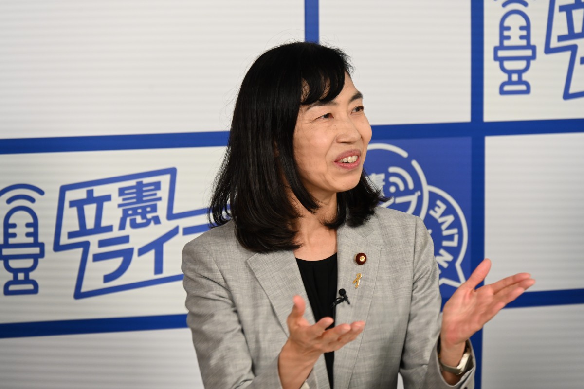 fcmDlGnXUh87ZXZ93qpGoakU_tn120