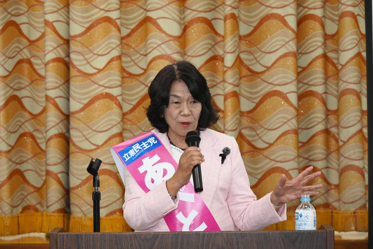 kX1GYY7C5b7UE2myWc3KADVi_tn120