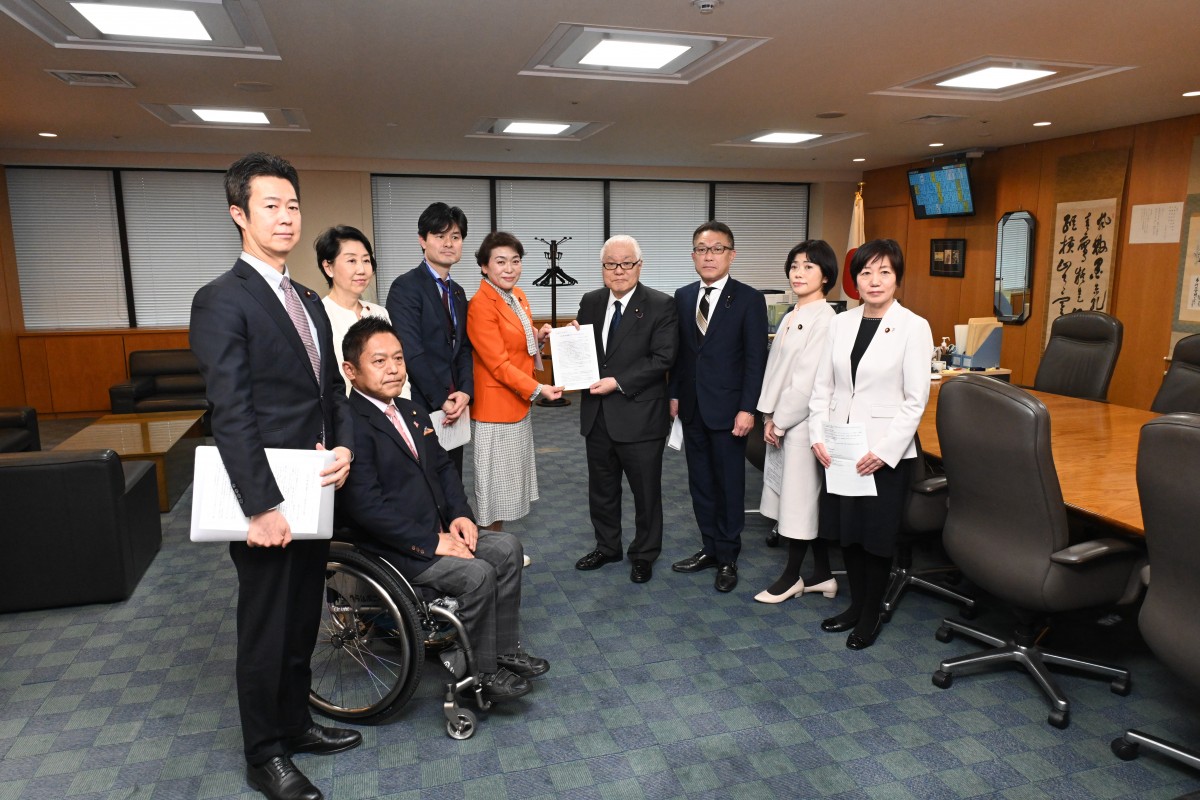 訪問介護の基本報酬引き下げの撤回等を厚生労働大臣に申し入れ - 立憲
