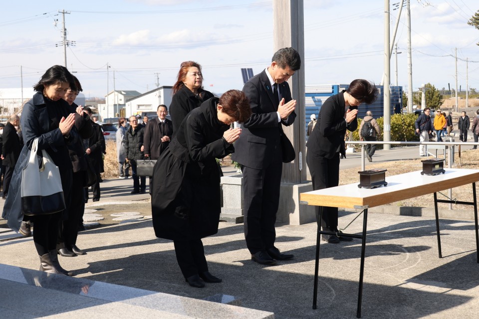 東日本大震災　泉健太　鎌田さゆり　石垣のりこ