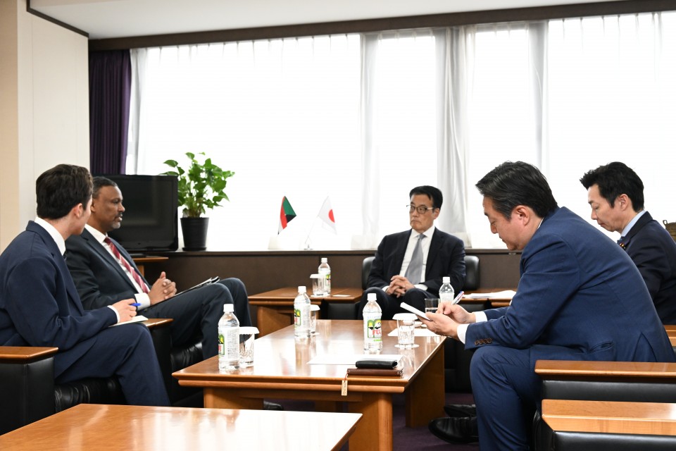 岡田克也　源馬謙太郎　神津たけし　スーダン