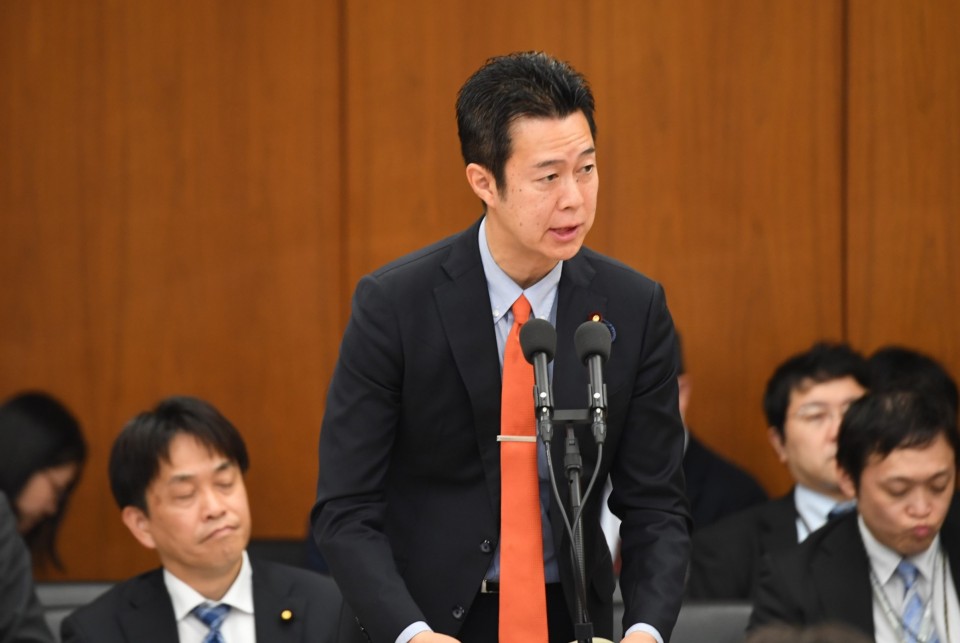 介護休業法等改正案　衆院厚生労働委員会　井坂信彦