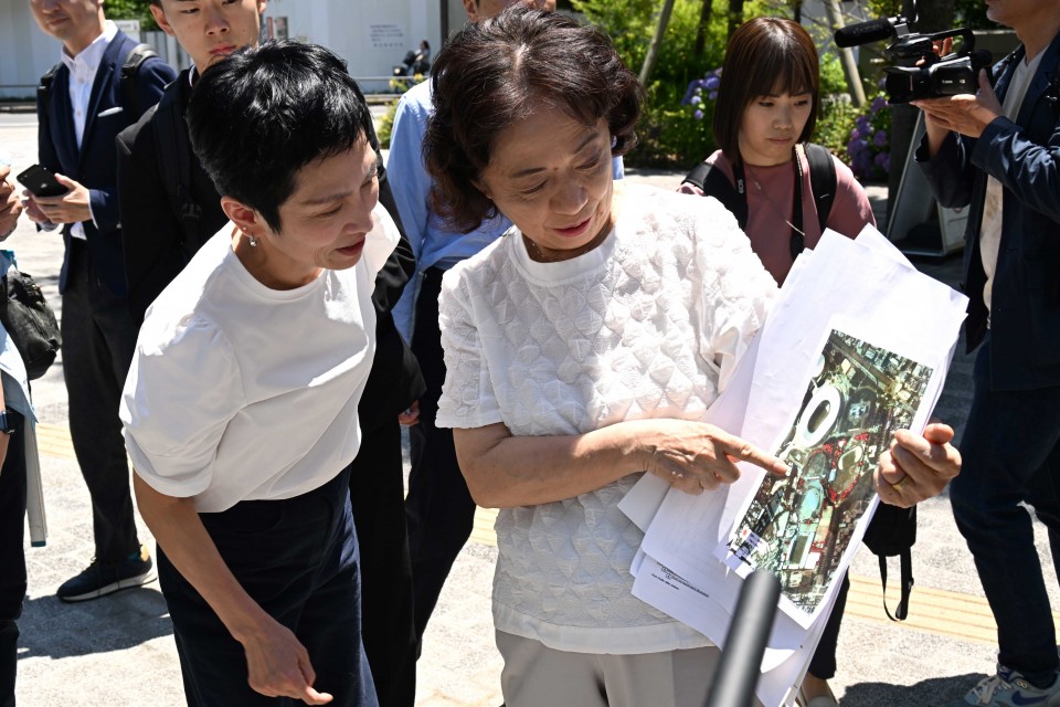 蓮舫　神宮外苑再開発計画地区　イチョウ並木