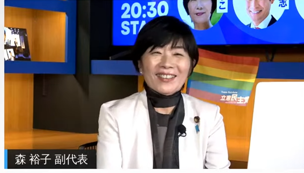 森議員ニコニコ.png