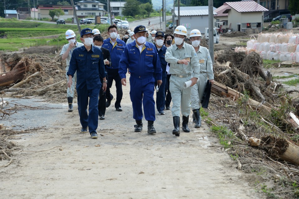 被災した主要地方道.JPG